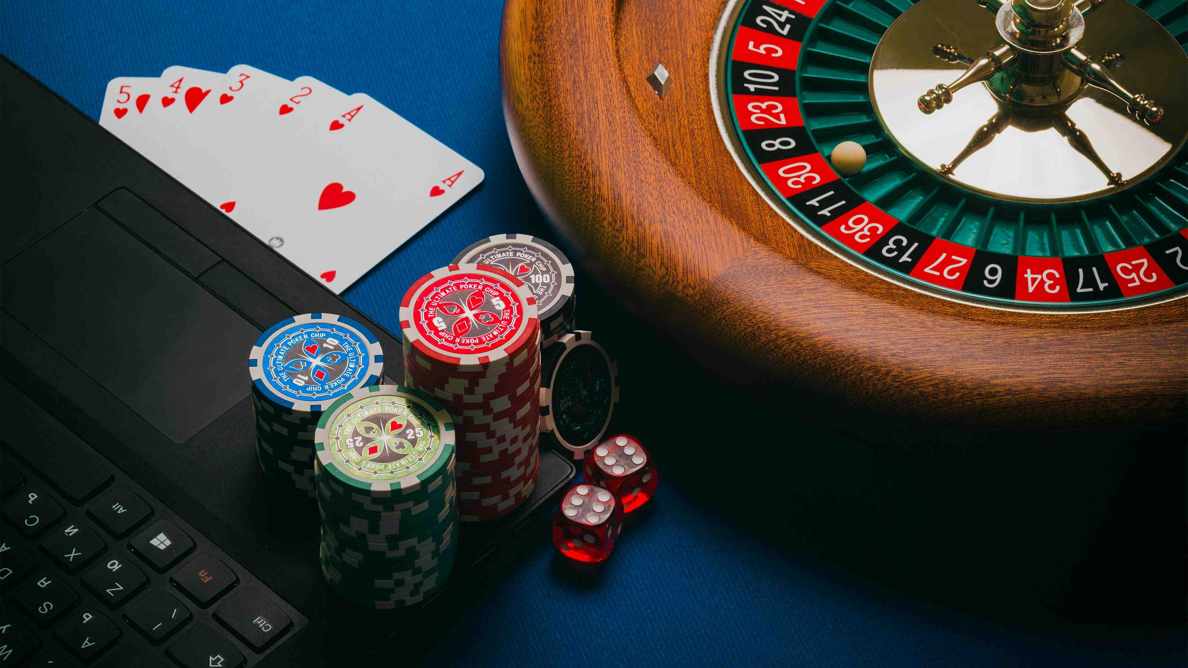 Live dealer baccarat table streamed on old 747 live platform